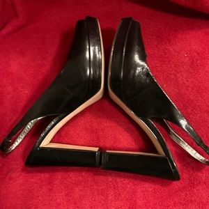 Marc Fisher Platform pumps